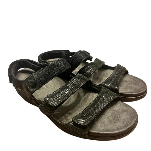 Aravon by New Balance Black Leather Sandals 10D Adjustable Comfort Walking shoe - Picture 4 of 10